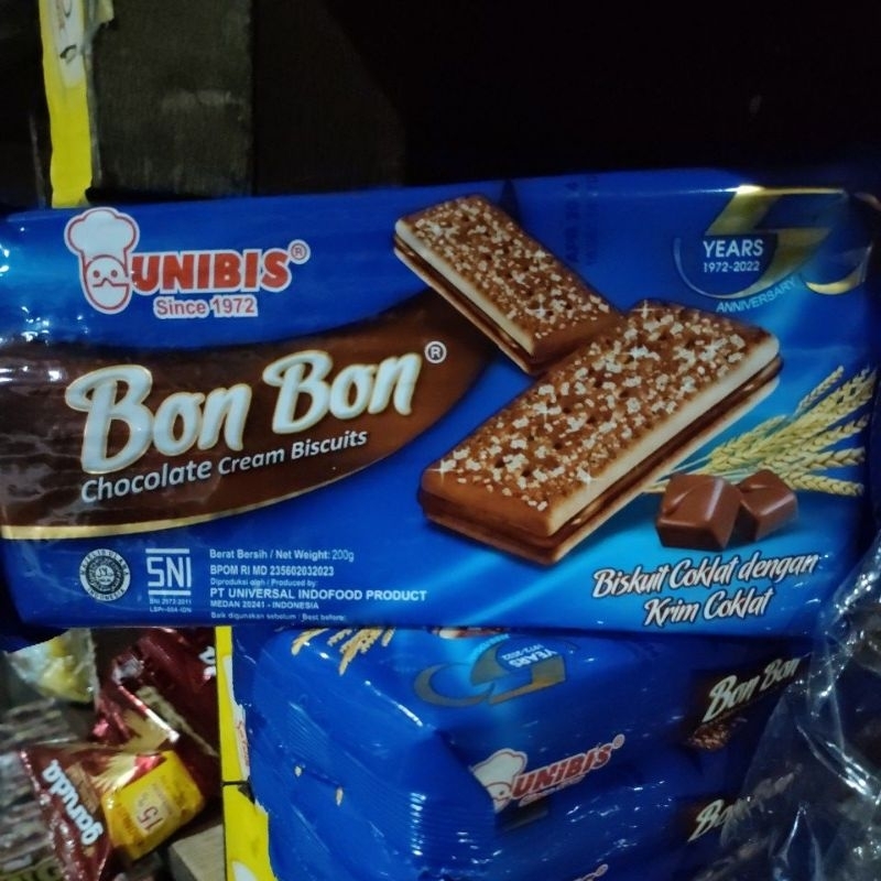 

unibis bon bon biskuit coklat dengan krim cokelat