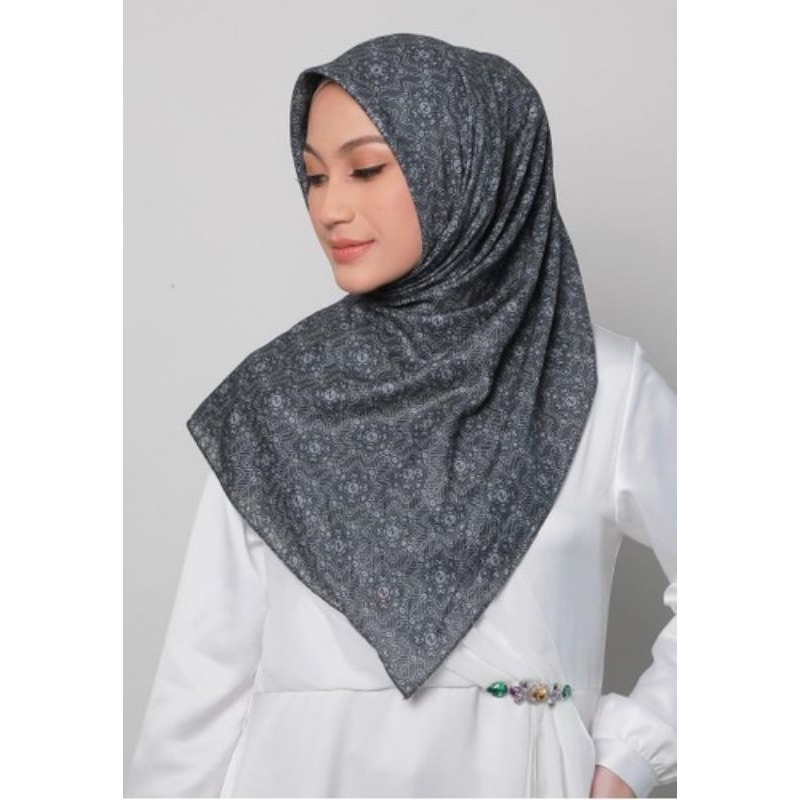 ZOYA/TERBARU/SCARF MOTIF/BITA MONOGRAM SCARF/ZOYA