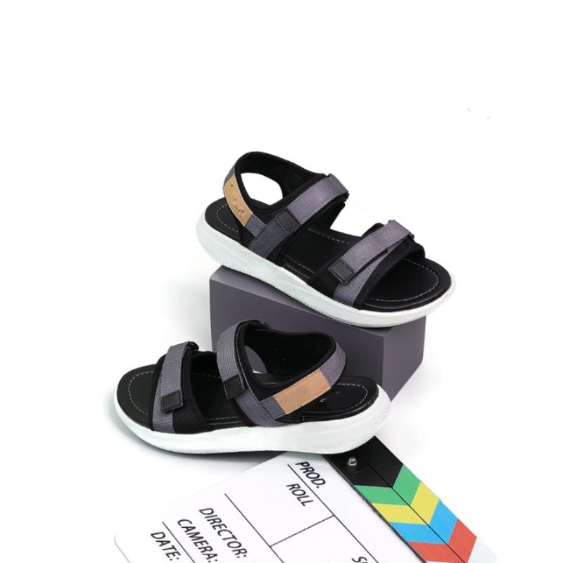 Sandal Wanita Fashion Gunung Sandal Outdoor Sendal Gunung Traveling Viral