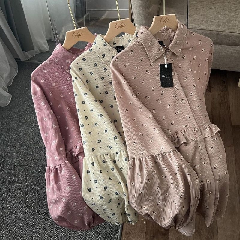 ZYLA CRINKLE BLOUSE by Outfix / Blouse Busui Kancing Depan / Blouse Motif Premium / Atasan Cewek Wan