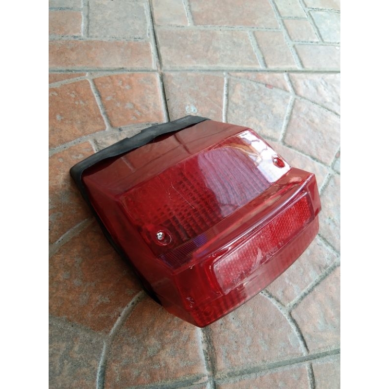 lampu belakang Vespa PX catalux.lampu belakang vespa PS.vespa exclusif.vespa spartan