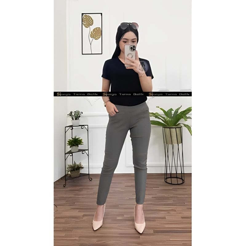 Elizabeth Pants Celana Chino Wanita Bahan Katun Otomen Melar Elastis