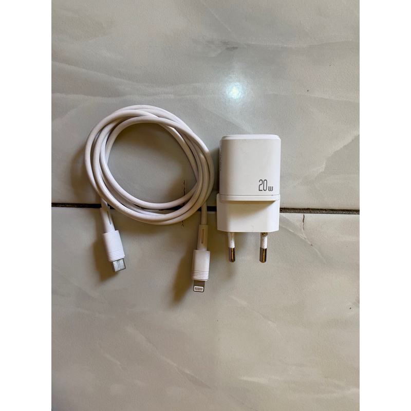 charger iphone 20 watt