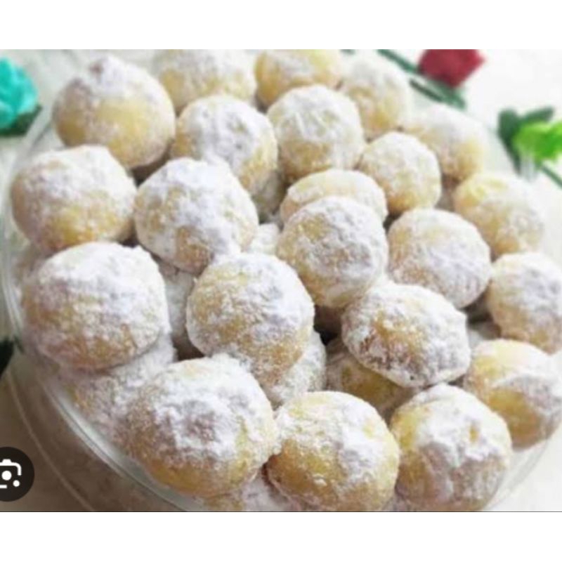 

kue salju isi kacang