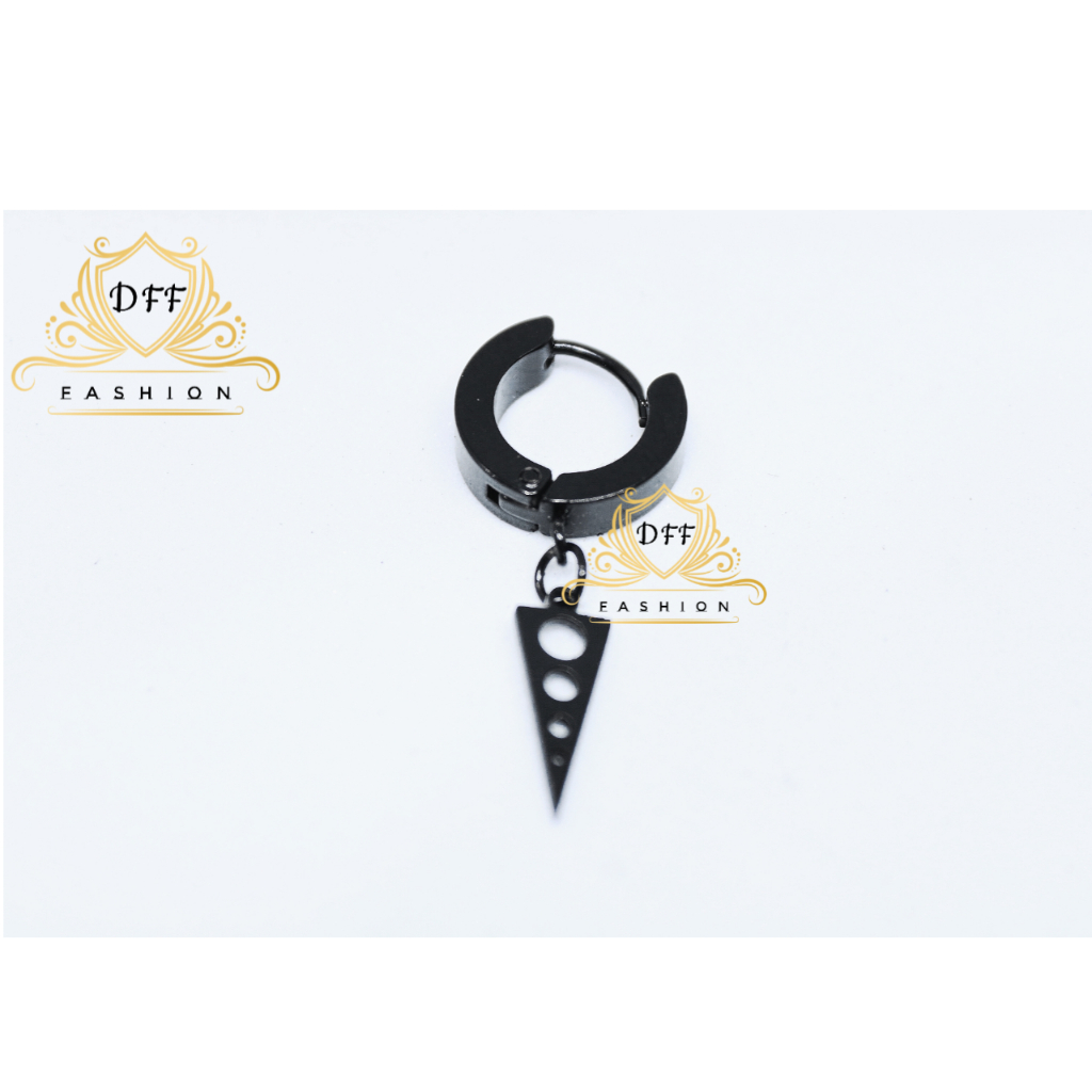 Anting Titanium Gantung Model Segitiga lancip BLACK / Anting Korea / Anting BTS / Anting K-Pop / anting korean styel/ aksesoris pria/ Anting Pria Wanita / Anting anti karat