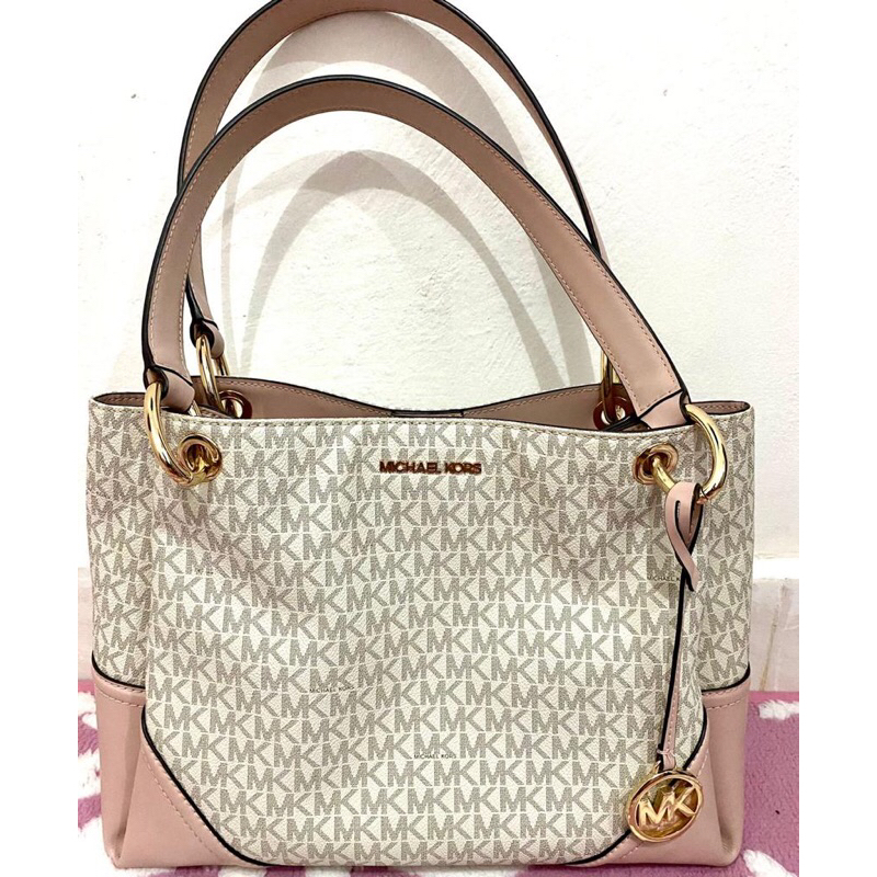 Preloved Michael kors nicole