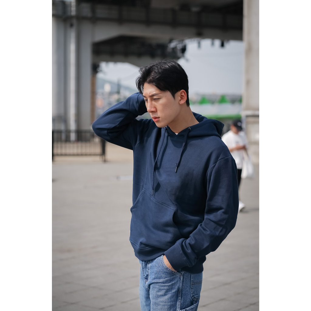 WILL-K LONDON Pullover Hoodie in Navy