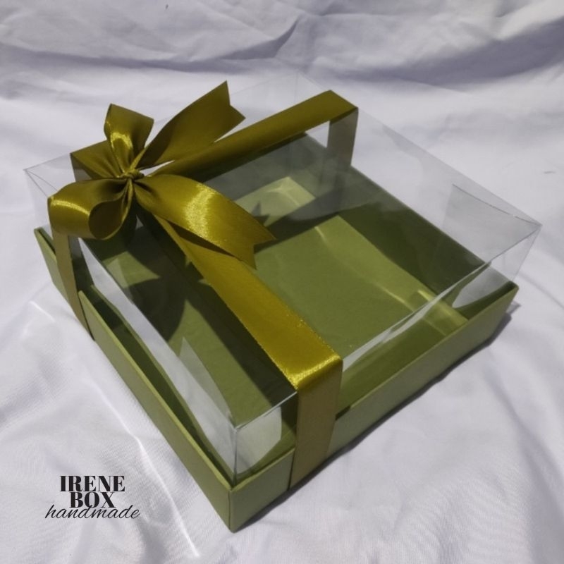

Box Mika / Hard Box / Gift Box / Kotak Kado / Packaging / Box Hampers / Box Seserahan / Box Hantaran / Box Souvenir / 22x22x7 / 22x22x10 / 22x22x12