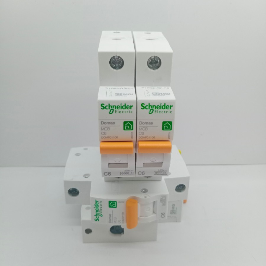 MCB schneider /merlin gerin 6A