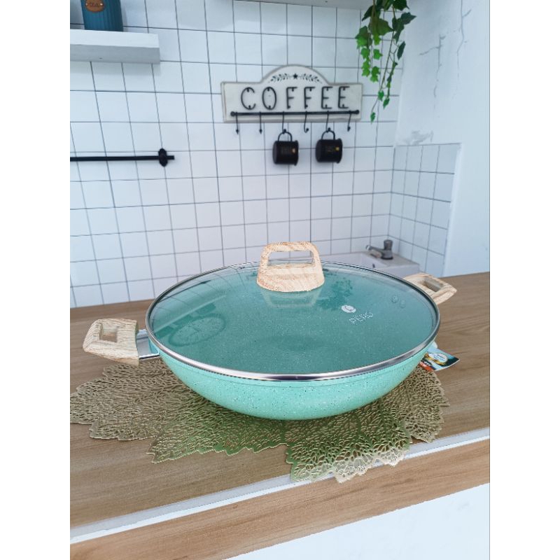 Pero Wokpan D 32 Cm With Glass Lid