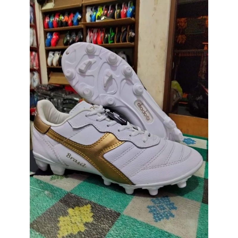 Sepatu bola DIADORA BRAZIL kulit sapi asli 100%