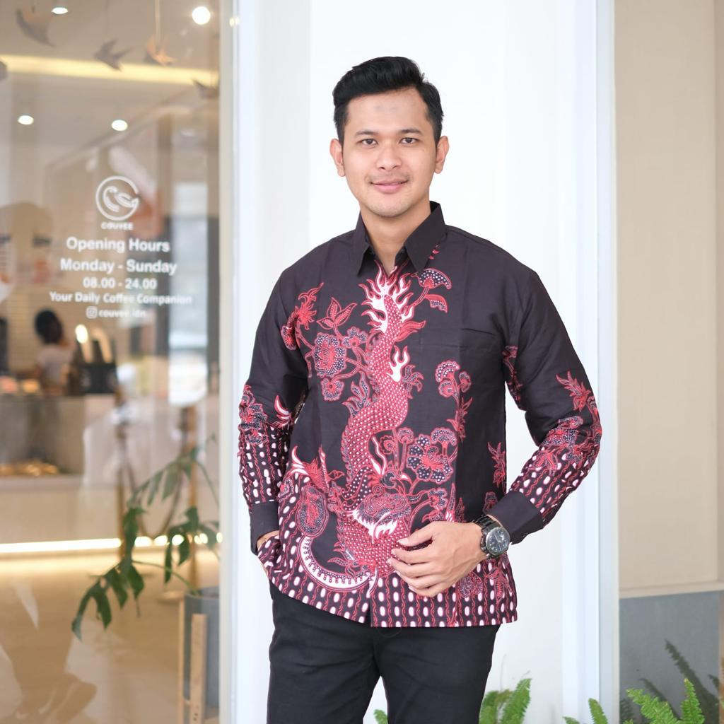 NAGA MERAH BATIKSOLOAMANAH KEMEJA BATIK PRIA LENGAN PANJANG PENDEK LAPIS FURING PREMIUM KATUN HALUS KSATRIA PEACH MINOELYA UNGU KLA SEBELANGA UNGU PARIKESIT AJI LUWUNG HAYANG KERTO PARANG BUNGA ABU SATRIO GAGAH RAFANDA DEWANTA PINUS MAHKOTA SEDJIWO MANGKU