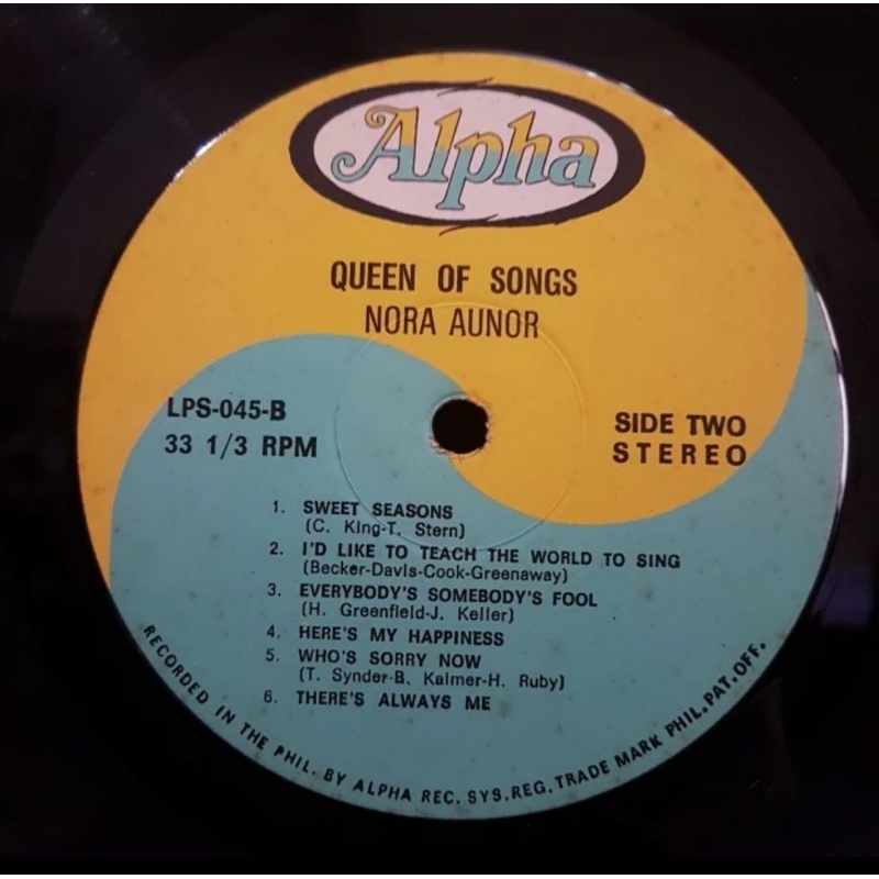 Vinyl Piringan Hitam 12 inch Nora Aunor-Queen Of Songs