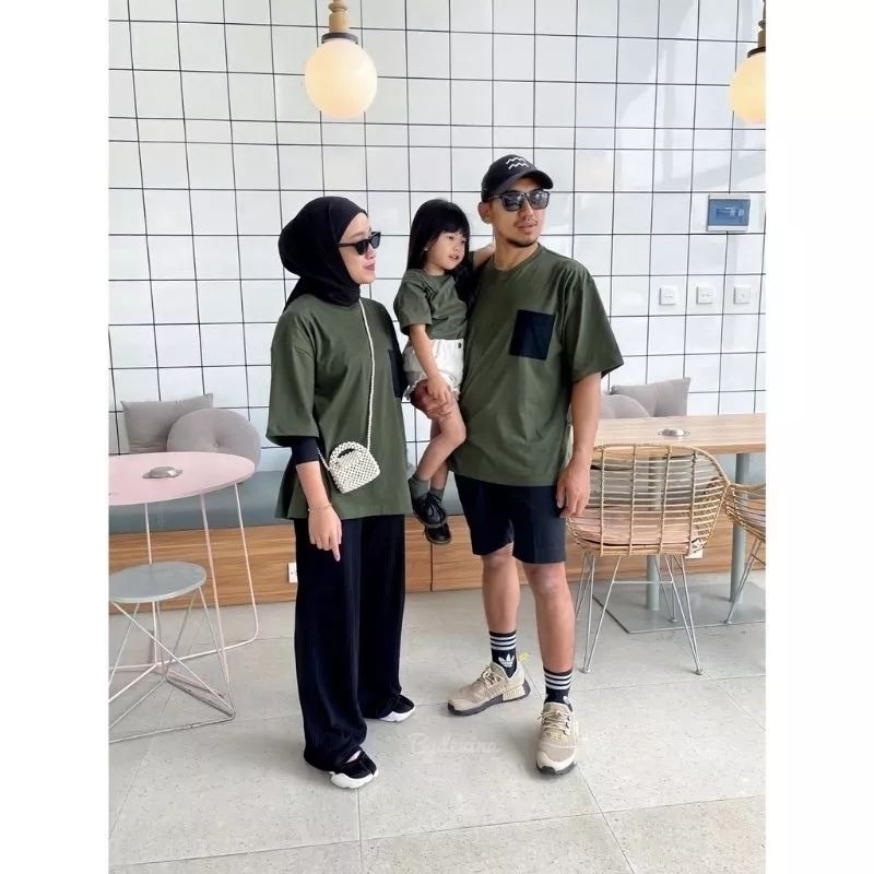 kaos couple keluarga poket kotak L-5XL (dijual terpisah)