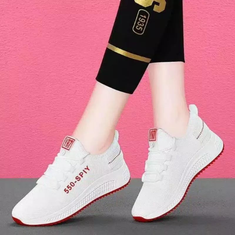 Sneaker wanita import