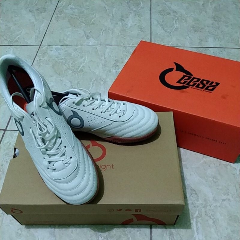 Ortuseight Jogosala Savage BBS SE White/Gum