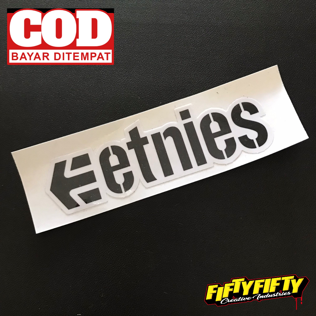 Stiker Print Cut ETNIES Stiker Printing Laminasi Glossy Stiker Motor Mobil Helm Sudah Membentuk Pola Desain