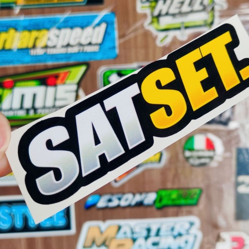 stiker SAT SET kuning putih glossy