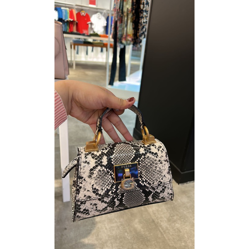 tas guess sale 70% size kecil
