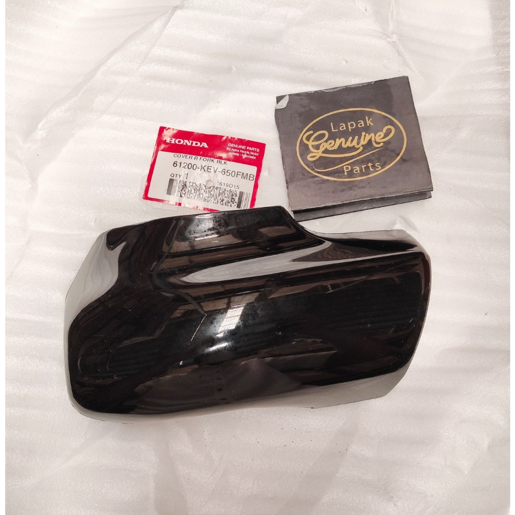 TUTUP SPAKBOR DEPAN KANAN SUPRA X HITAM TROMOL 61200-KEV-650FMB ORIGINAL
