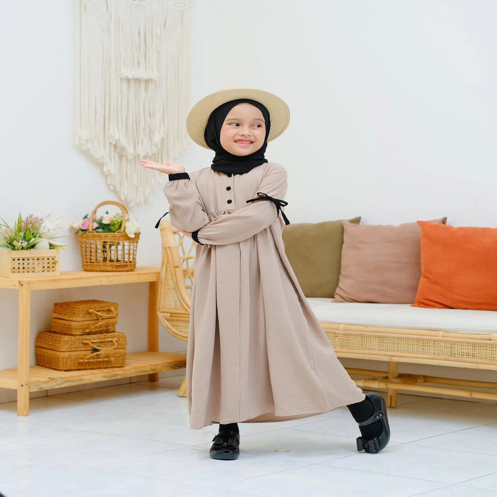 Gamis Anak Kirana Dress Lizzara Kids Non Pashmina Kancing Hidup Matt Cringkle Airflow Baju Anak Umur 10-14 tahun