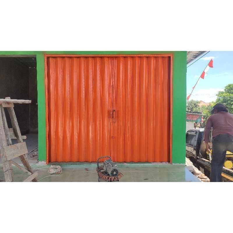 Folding gate pintu ruko