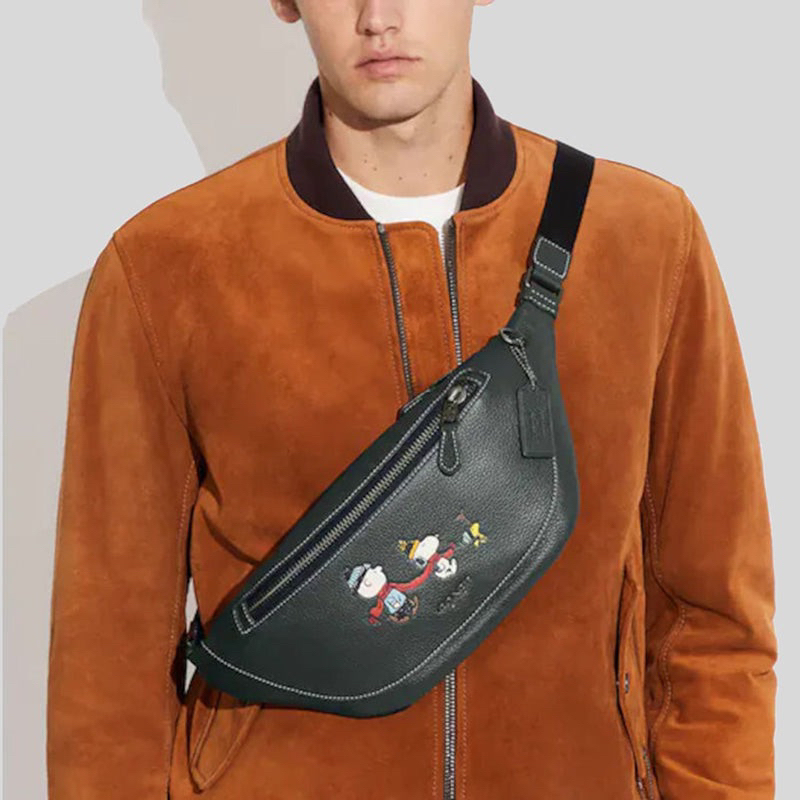 Coach X Peanuts Warren Belt Bag With Snoopy Motif (CE 618)