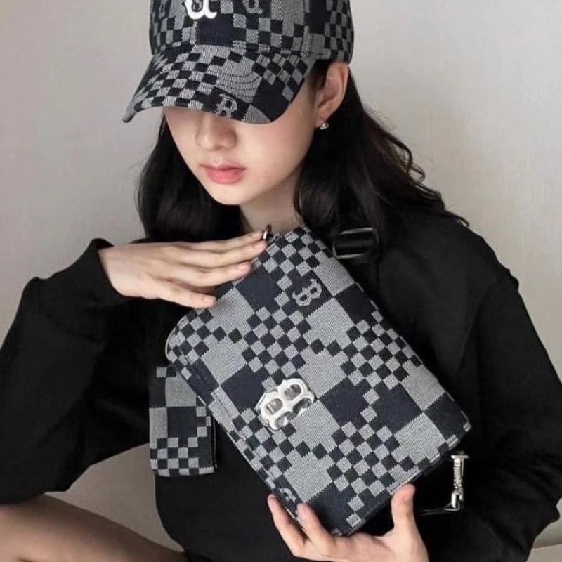 M*LB CHECKERBOARD MINI CROSSBODY BAG NEW YORK YANKEES