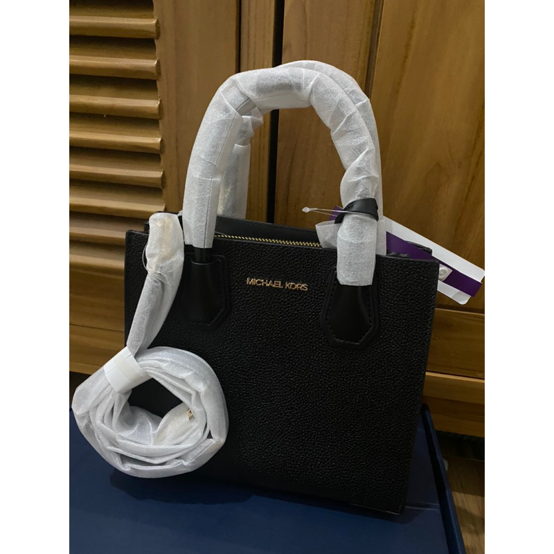 MK Mercer Medium Black authentic