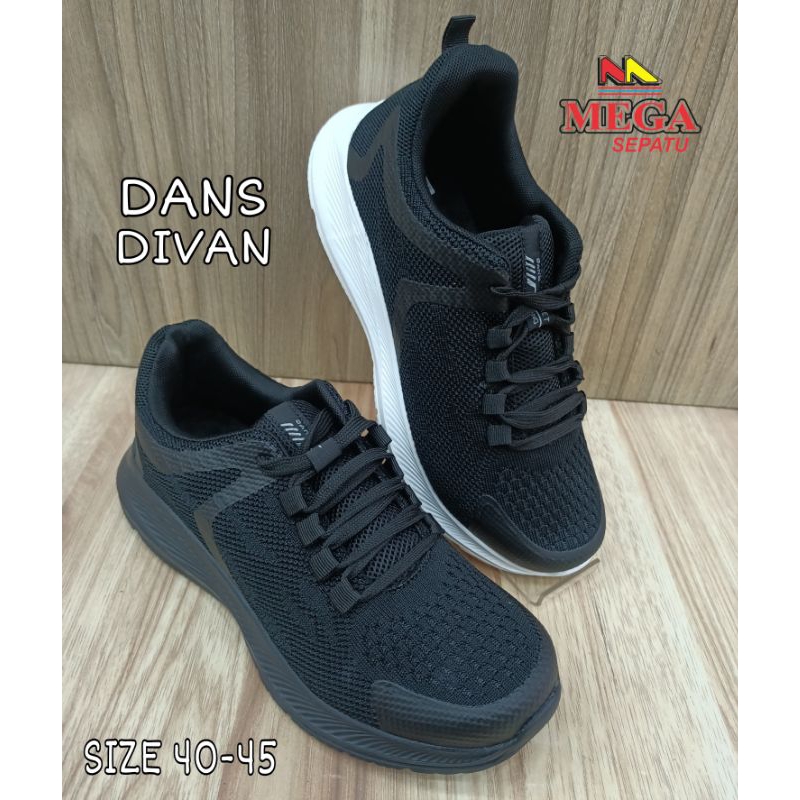 SEPATU COWOK DEWASA DANS DIVAN