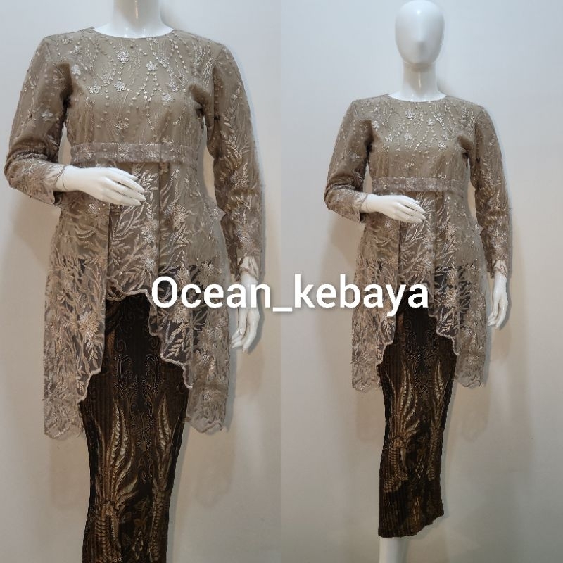 kebaya remaja / kebaya tunik/ kebaya wisuda /kebaya tunangan / kebaya kondangan / kebaya tunik pita