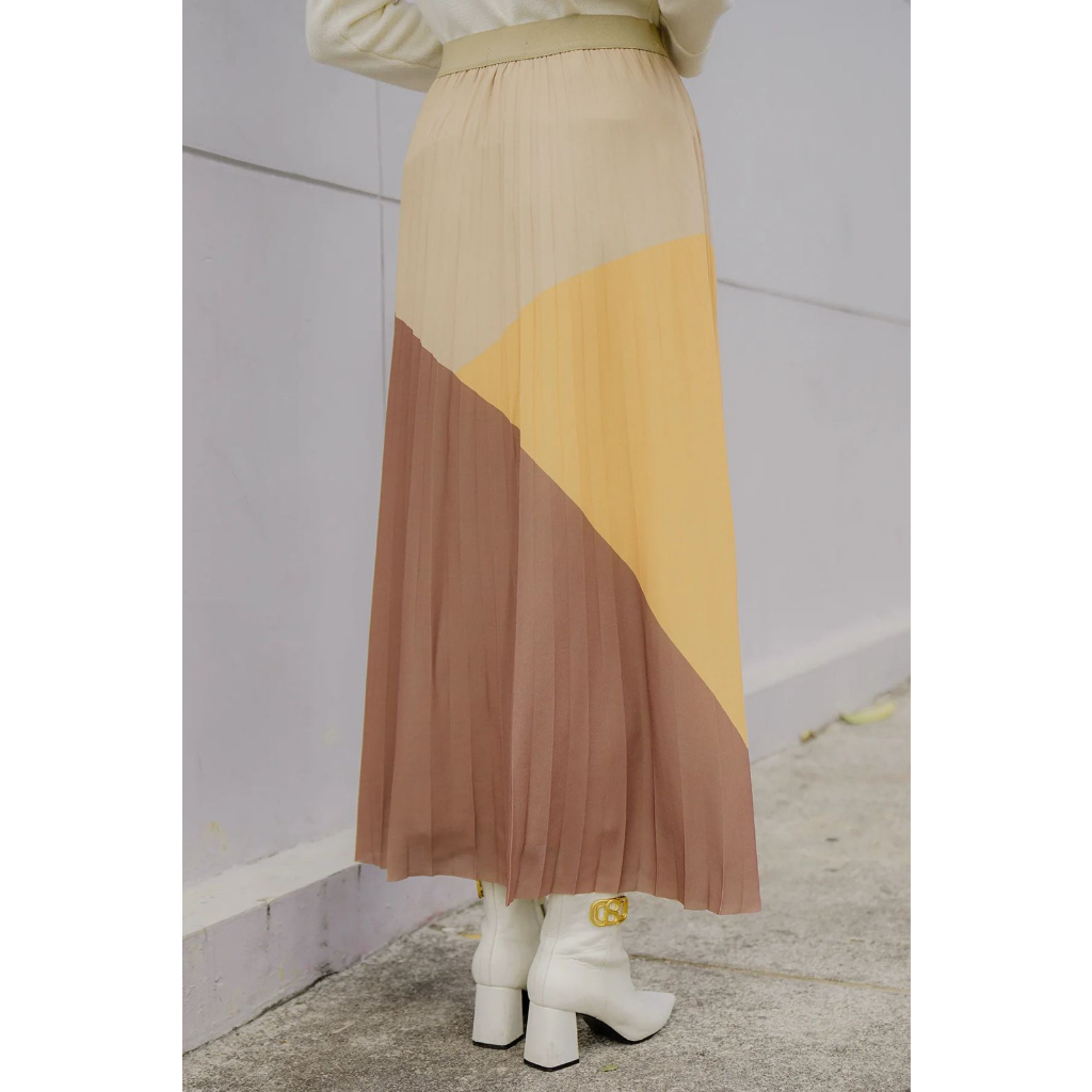 LAURA PLEATED SKIRT - BENANG JARUM