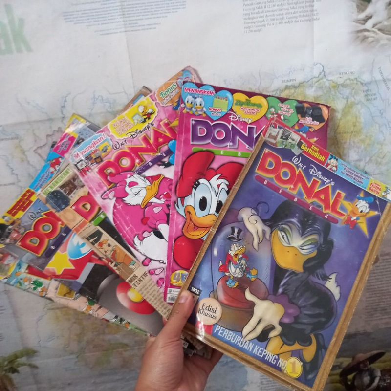 Komik Lebar  WALT DISNEY DONAL BEBEK EDISI KHUSUS ULTAH 27, JELAJAH MESIR KUNO, GENIUS, LUAR ANGKASA