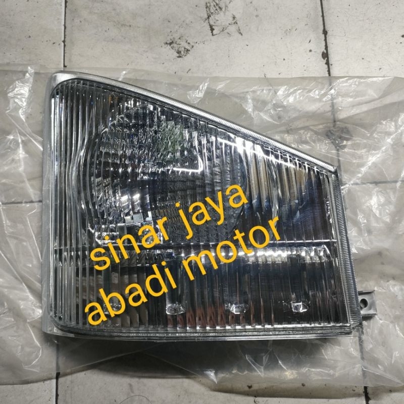 LAMPU ISUZU GIGA DEPAN KANAN DAN KIRI OEM