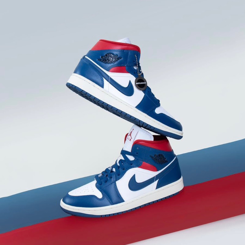 Air Jordan 1 Mid French Blue Gym Red