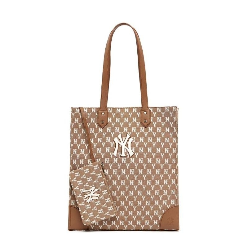 M*LB Monogram Jacquard Tote Bag New York Yankees UNISEX untuk pria wanita