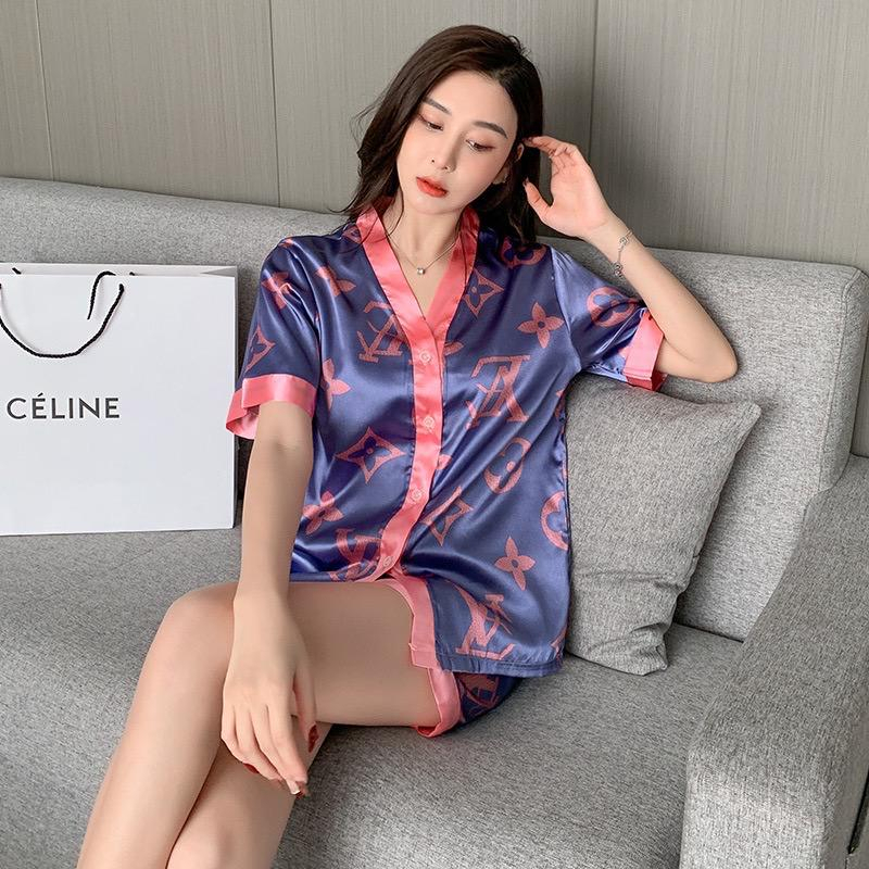 02 Sleepwear Satin Piyama Lengan Pendek Celana Pendek Motif Kancing Hidup Bahan Satin High Quality Piyama Import/ Baju Tidur Import / Baju Tidur Murah / Piyama Set / Baju Tidur Set