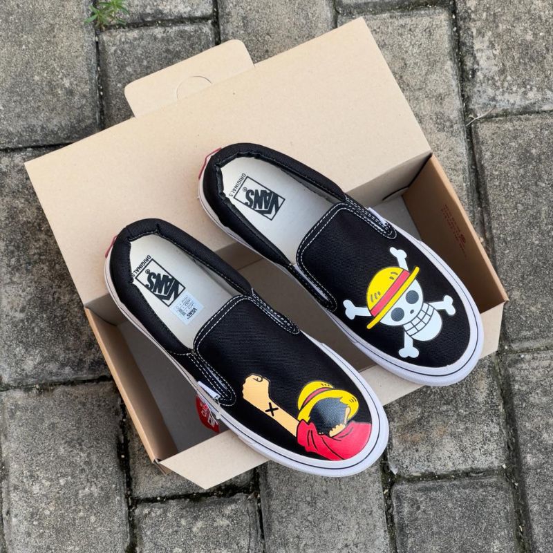 VANS SLIP ON BLACK WHITE OG RASTA BONUS KAOS KAKI DAN PAPERBAG / COD PREMIUM QUALITY