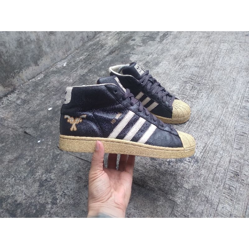 ADIDAS PRO MODEL 2 PISTOL PETE MARAVICH EDITION / size 41