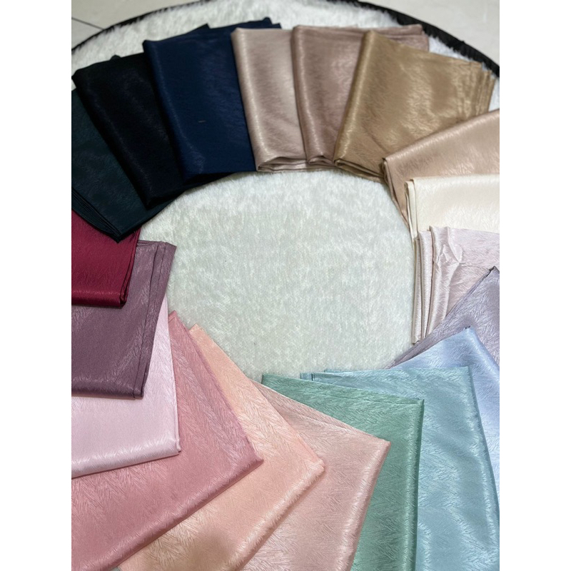 Pasmina Silk Atau Cradenza