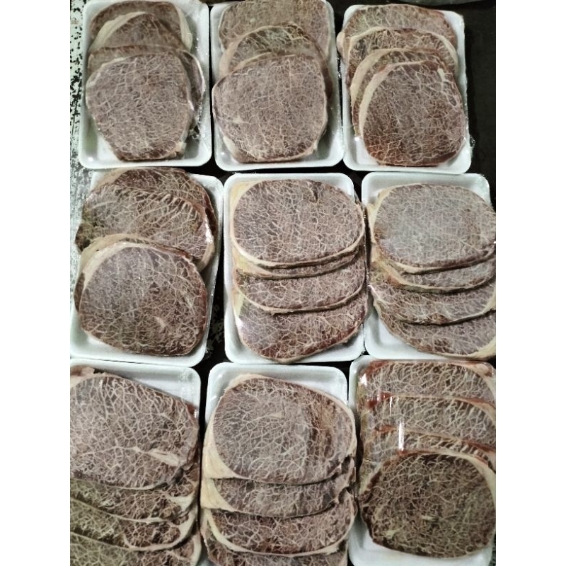 

steak wagyu meltique 500 gr isi 4