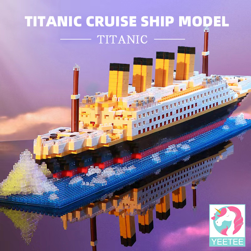 Ready✨Mainan kapal Titanic/Mini Bricks Model Titanic Cruise Ship Model Boa/ Mainan lego anak laki laki block besar kapal titanic diy Bricks with Lamp/