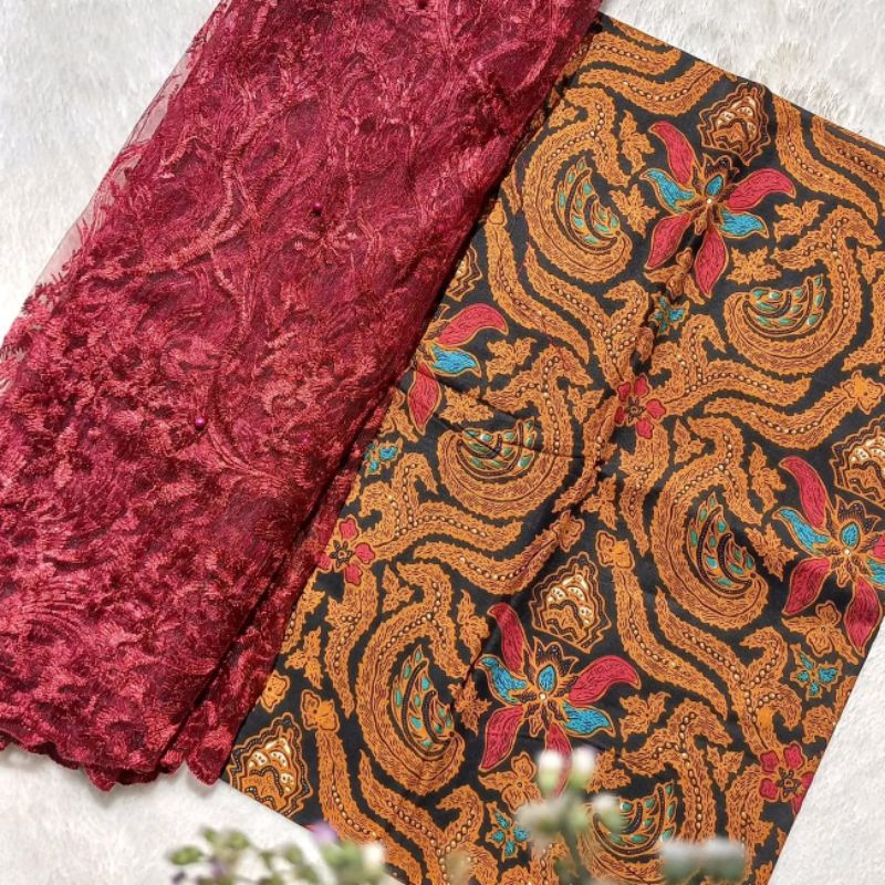 Bahan Kebaya Kain Batik / Tile mutiara nuansa Maroon