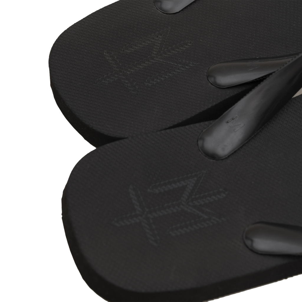 FF 24 FOOTWEAR MATERNAL DISASTER