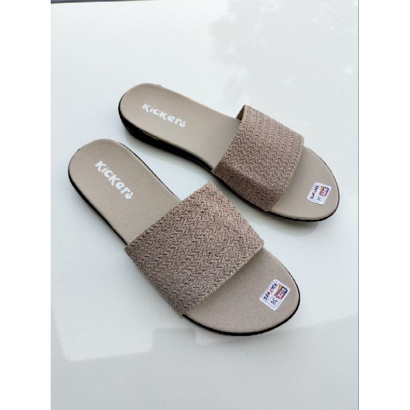 rajut Kickers wanita