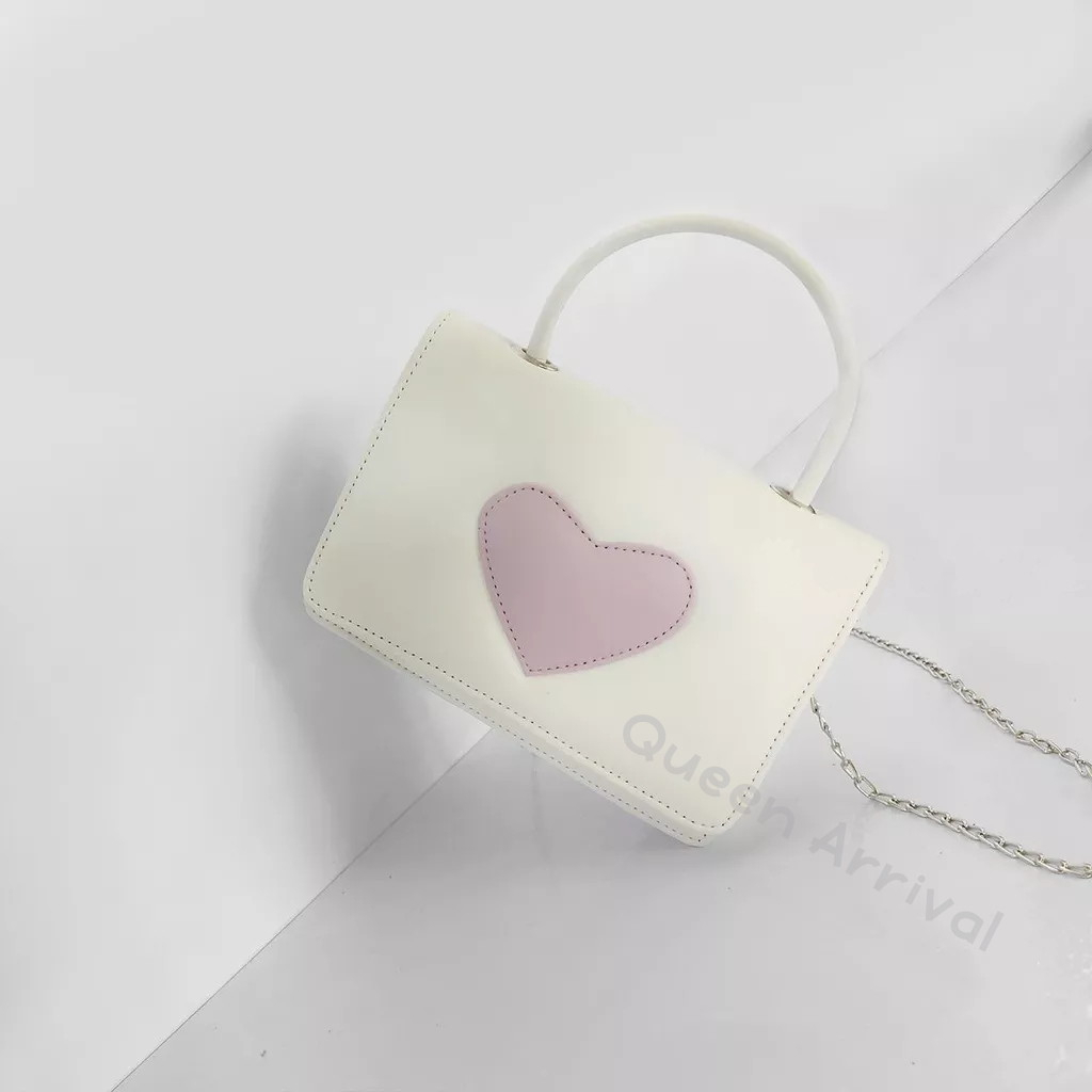 Love Bag Queen Arrival - Slingbag Handbag Wanita Tas Gagang Tali Rantai Tas Selempang wanita  Motif 