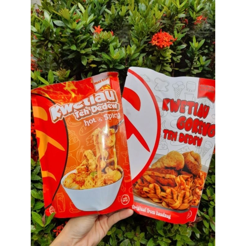 

KWETIAU GORENG DAN KUAH TEH DEDEW