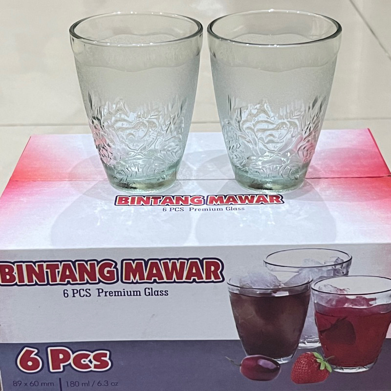 satu set gelas kaca isi 6 mawar bintang