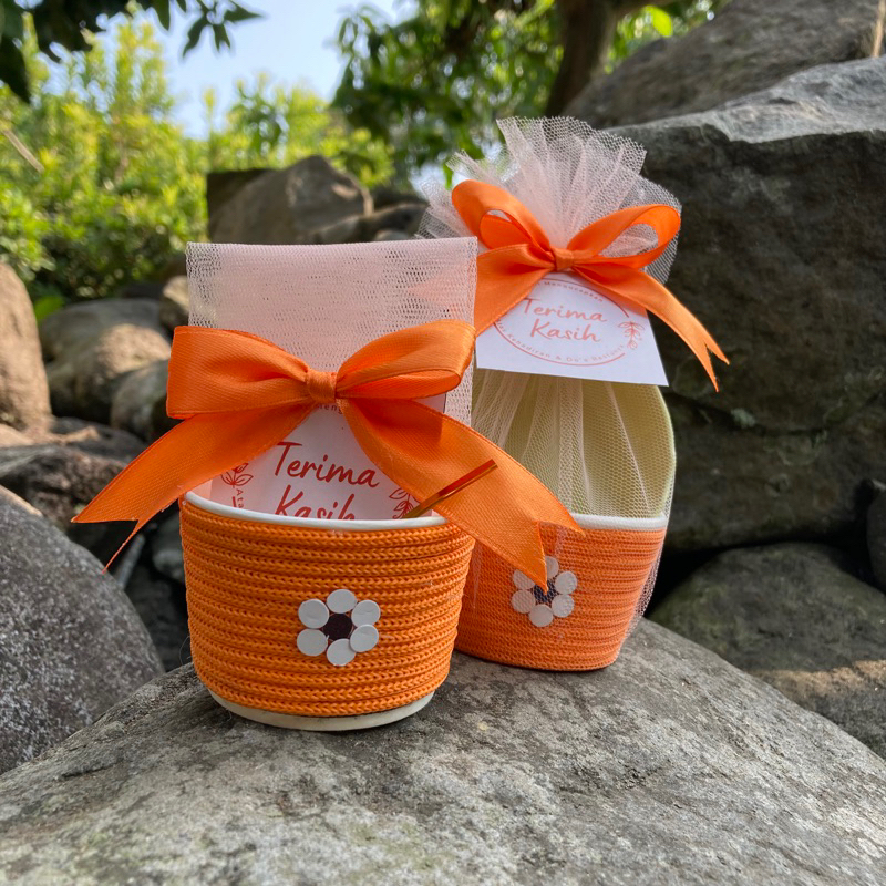 Cup Unik Kemasan Souvenir Nikah Aesthetic