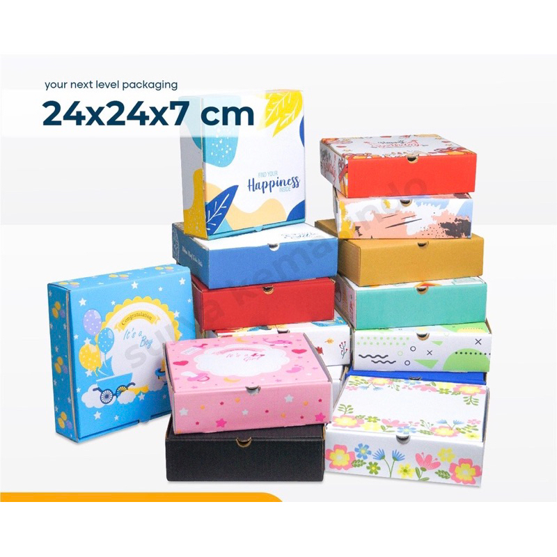 

kardus hampers 24*24*7 cm motif happines untuk kado, hampers, kerudung, mukenah, box bayi